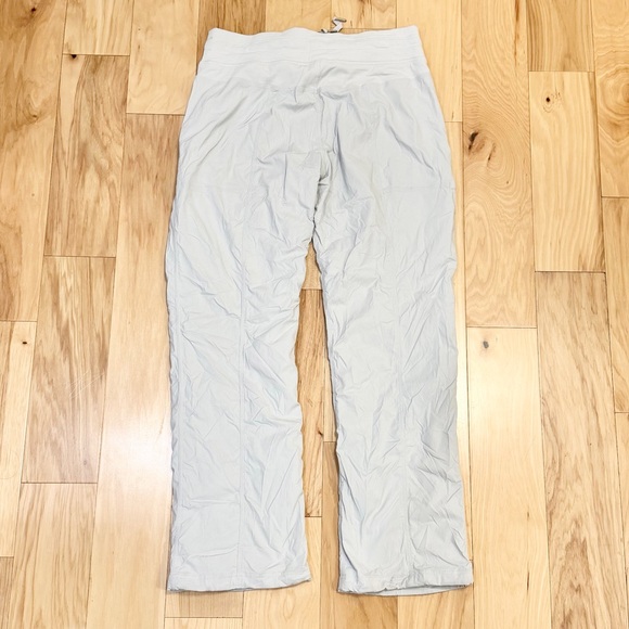 LIKE NEW Lululemon Women’s Dance Studio Pant III *Lined - Picture 2 of 8